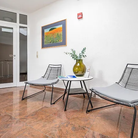 Hildegard 7- 200 Meter-zentrum Von