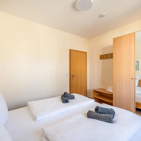 Hildegard 7- 200 Meter-zentrum Von *